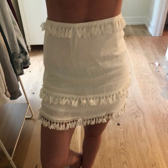 Princess Polly Dresses & Skirts - Princess Polly tassel skirt